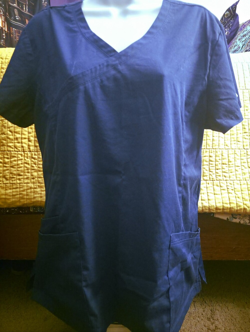 Edge By IRG Womens Classic V-Neck Medical Scrub Top In Navy, Size LG